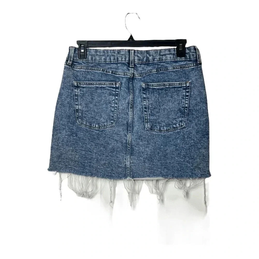 1560. WILD FABLE DENIM MINI LENGTH SKIRT CUTOFF FRAYED HEM SIZE 14 MEDIUM WASH‎ - Picture 5 of 7